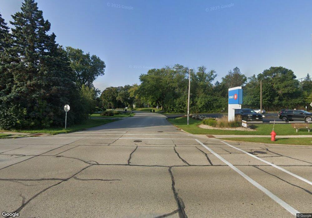 N86w16351-W16351 Appleton Ave unit 27, Menomonee Falls, WI 53051 - photo 1