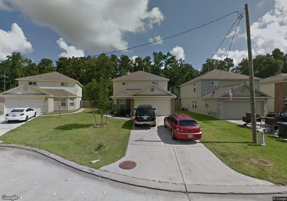 9905 Kingfisher Dr, Conroe, TX 77385 - photo 1