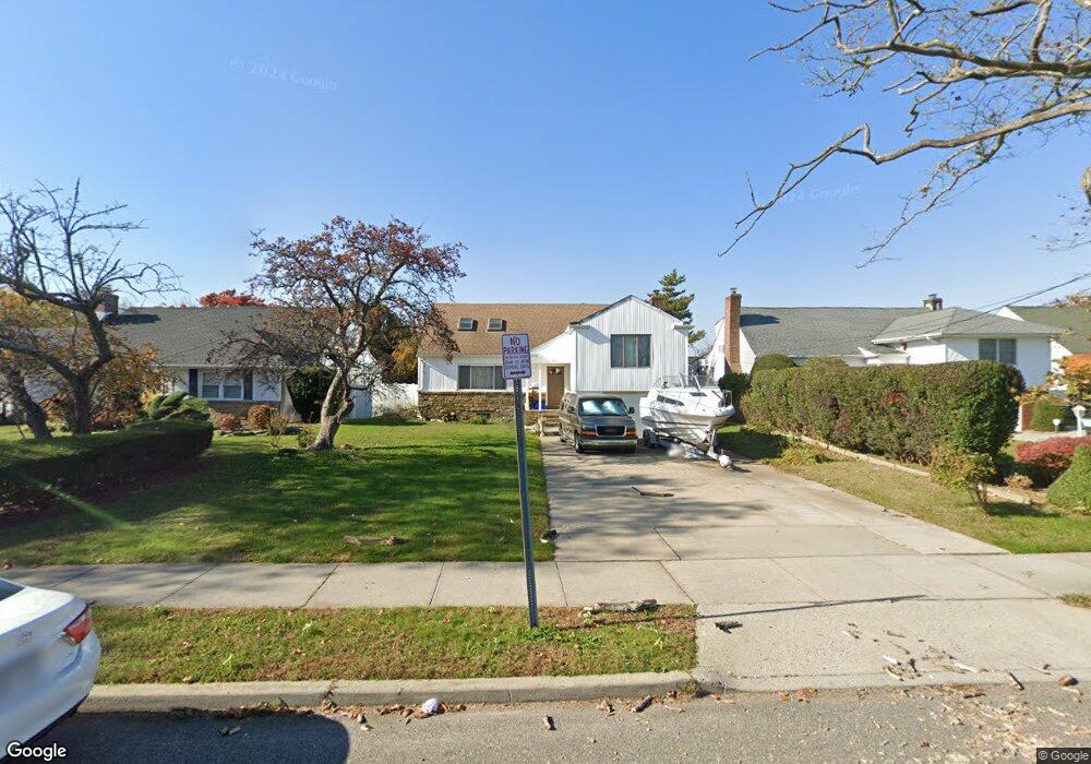 297 Blackheath Rd, Lido Beach, NY 11561 - photo 1