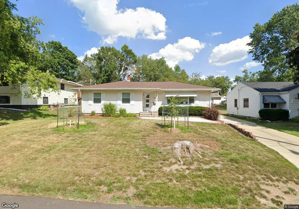 366 31st St SE, Cedar Rapids, IA 52403 - photo 1