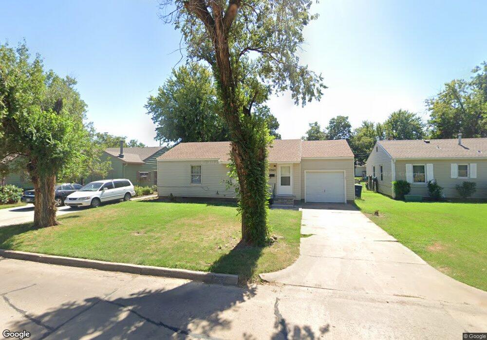 2305 W Elm Ave, Enid, OK 73703 - photo 1