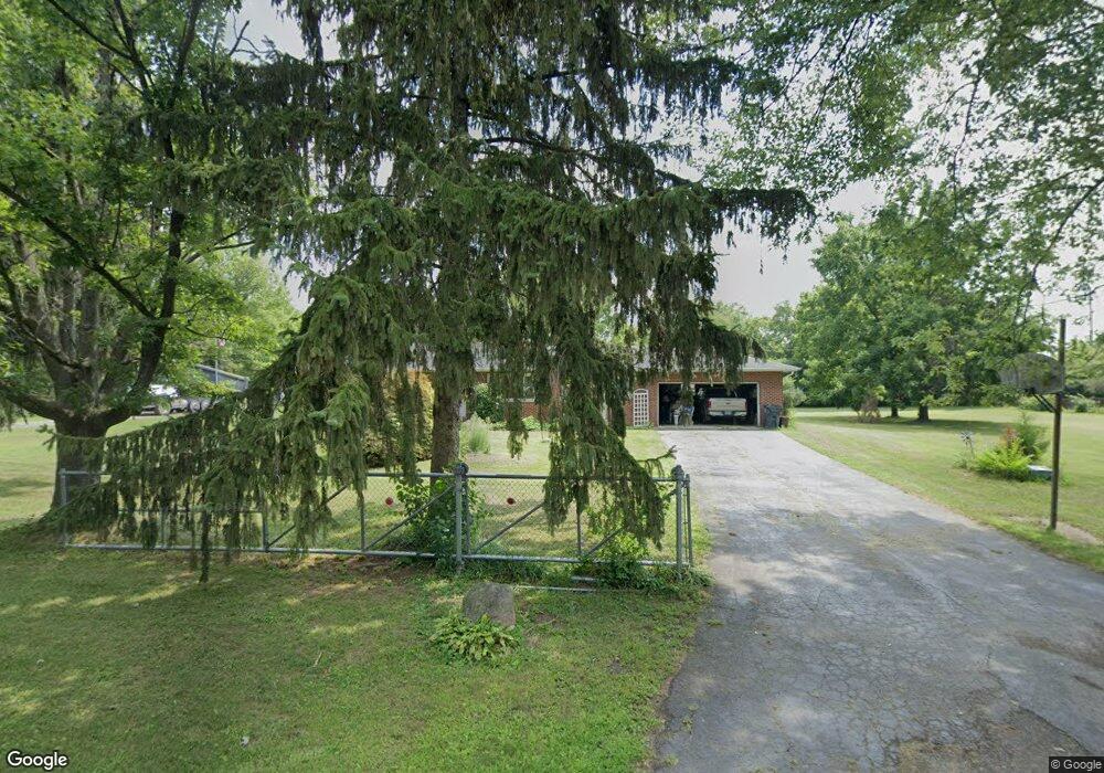 1722 Schilling Ln, Columbus, OH 43223 - photo 1