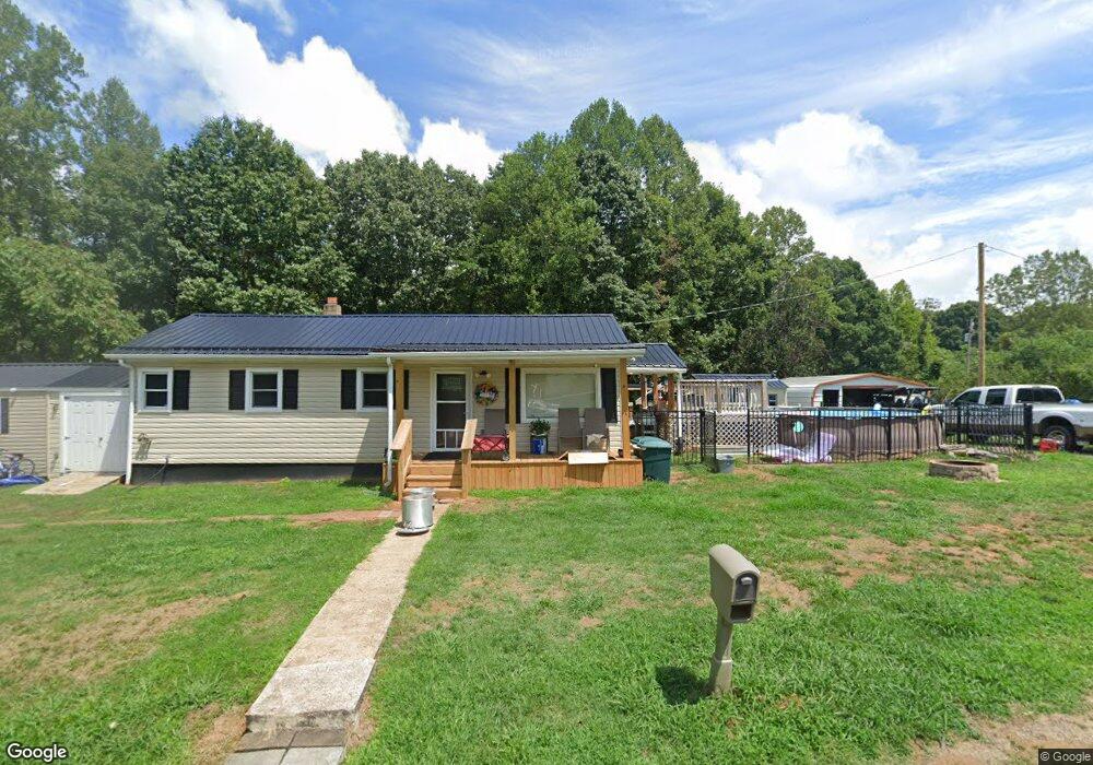 164 Price Hairston St, Martinsville, VA 24112 - photo 1