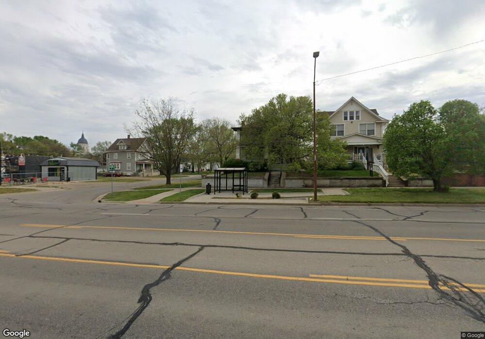 701 SW 6th Ave, Topeka, KS 66603 - photo 1