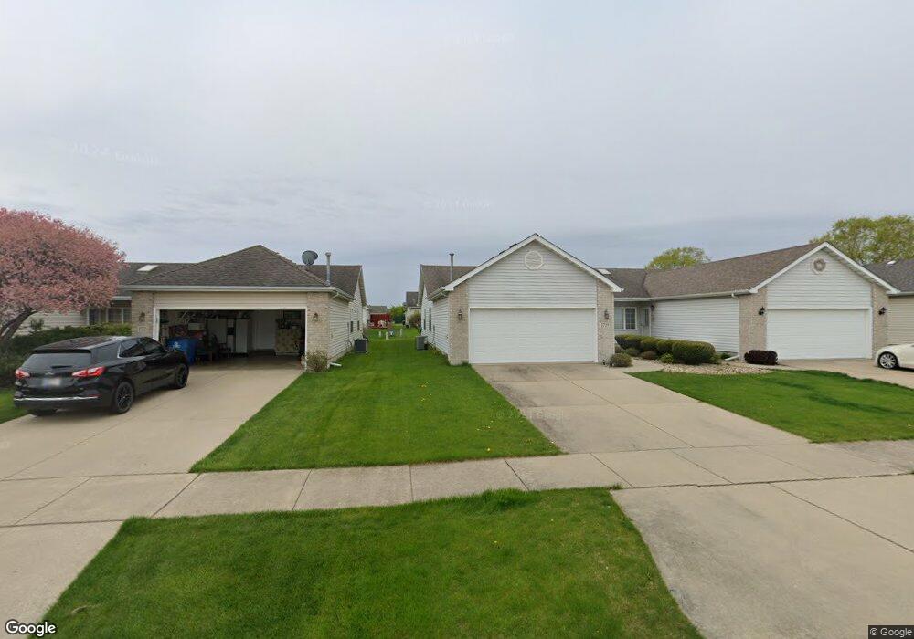 1719 Chestnut Dr, Crown Point, IN 46307 - photo 1