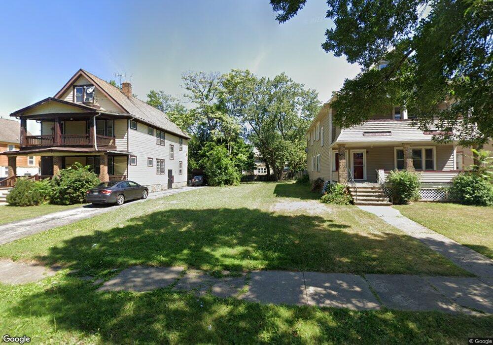 3411 Altamont Ave, Cleveland, OH 44118 - photo 1