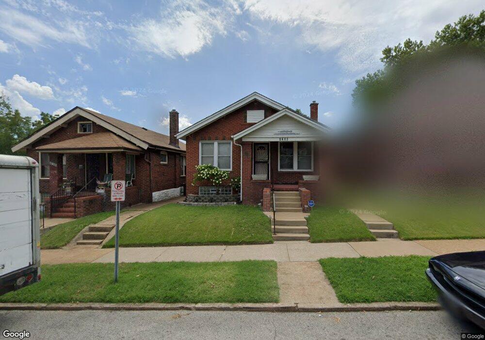 4704 Farlin Ave, Saint Louis, MO 63115 - photo 1