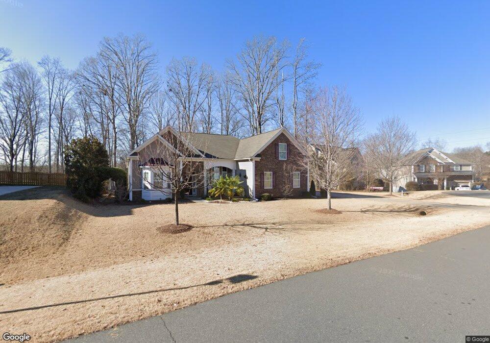805 Virginia Pine Ln, Clover, SC 29710 - photo 1