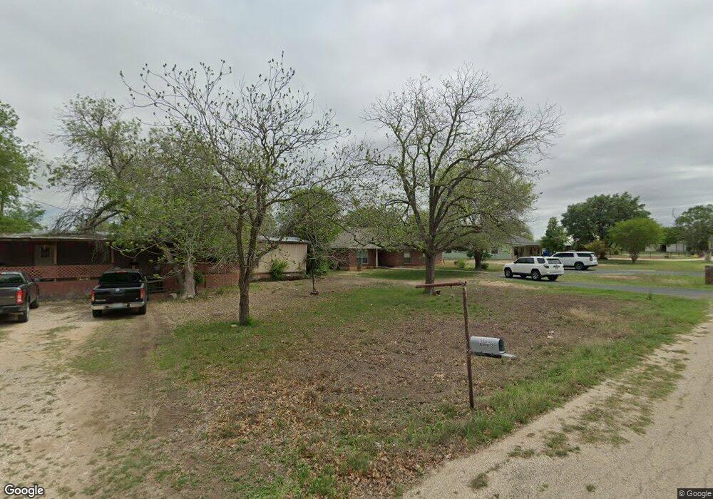 711 County Road 4402, Hondo, TX 78861 - photo 1