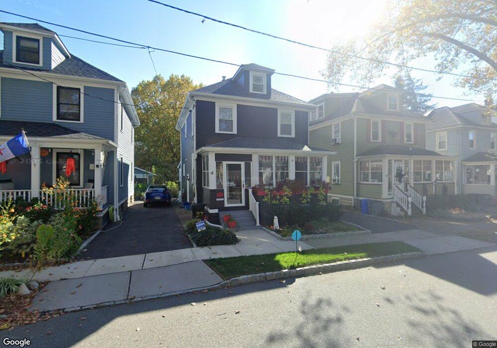 37 Edgewood Rd, Bloomfield, NJ 07003 - photo 1