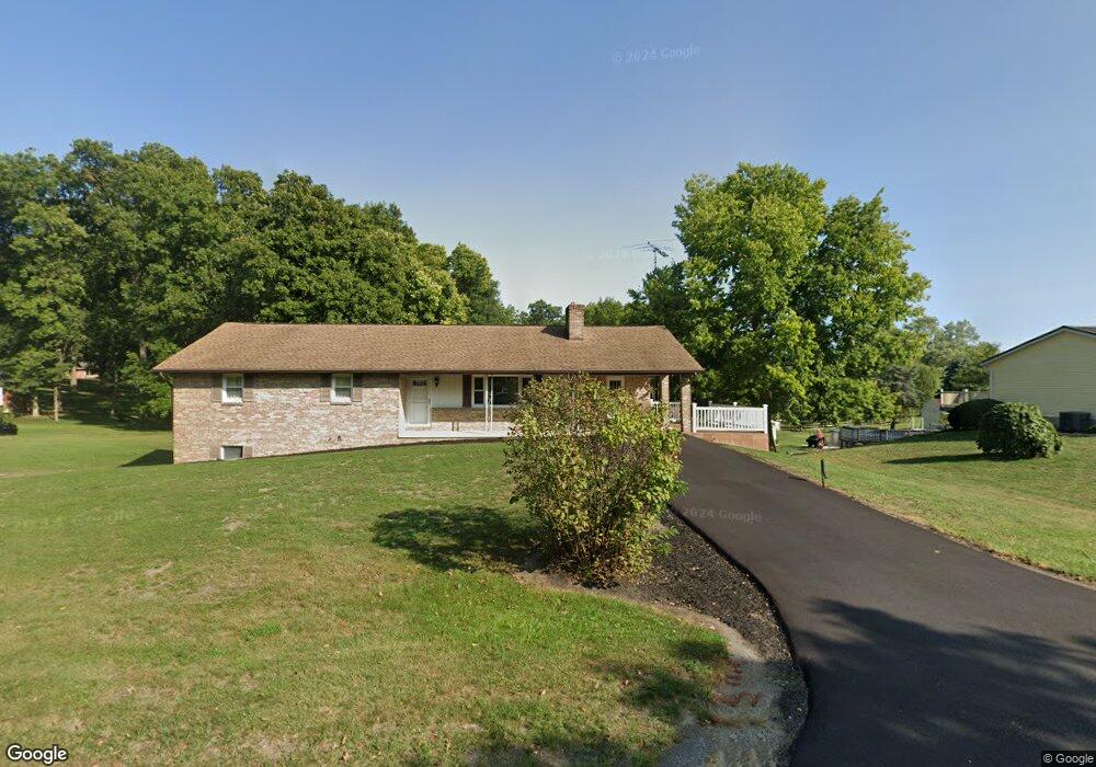 5675 Oakwood Dr, Mercersburg, PA 17236 - photo 1