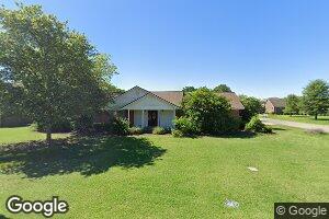 225 Lawrence Dr, Steele, MO 63877