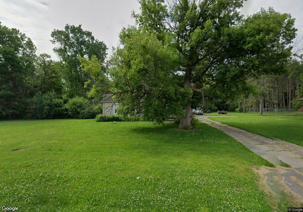 2369 W Coldwater Rd, Flint, MI 48505 - photo 1