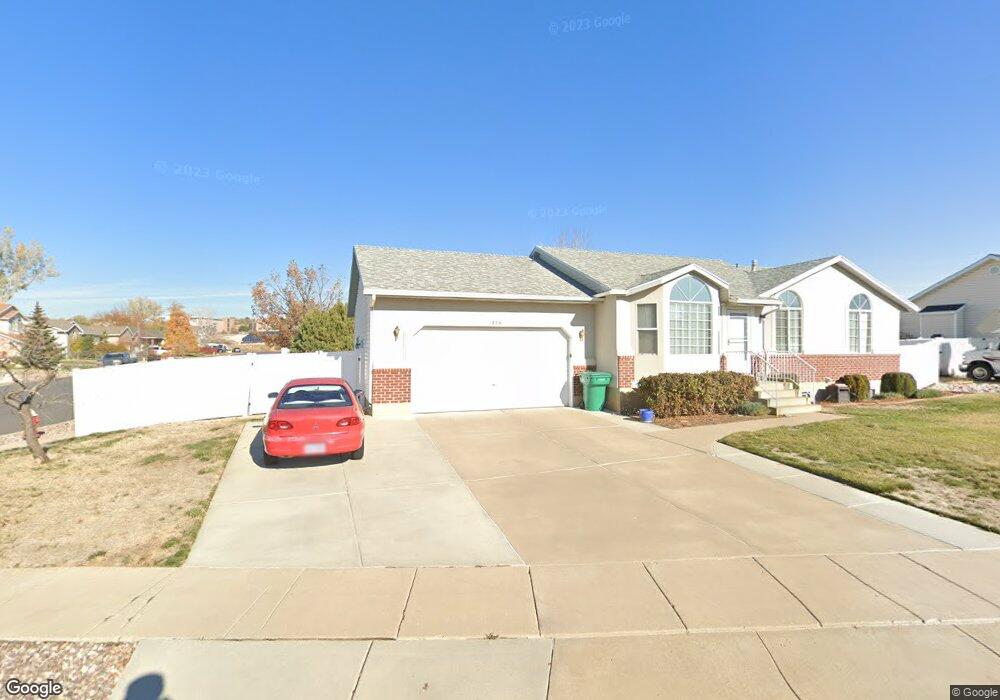 932 W 2350 N, Clearfield, UT 84015 - photo 1