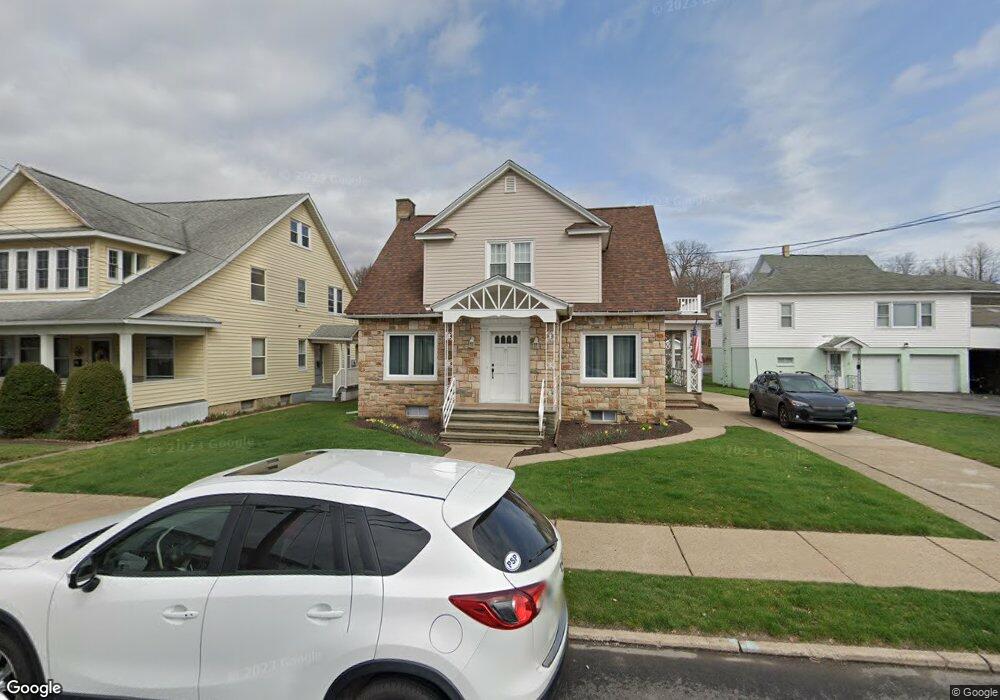 506 Hickory St, Peckville, PA 18452 - photo 1