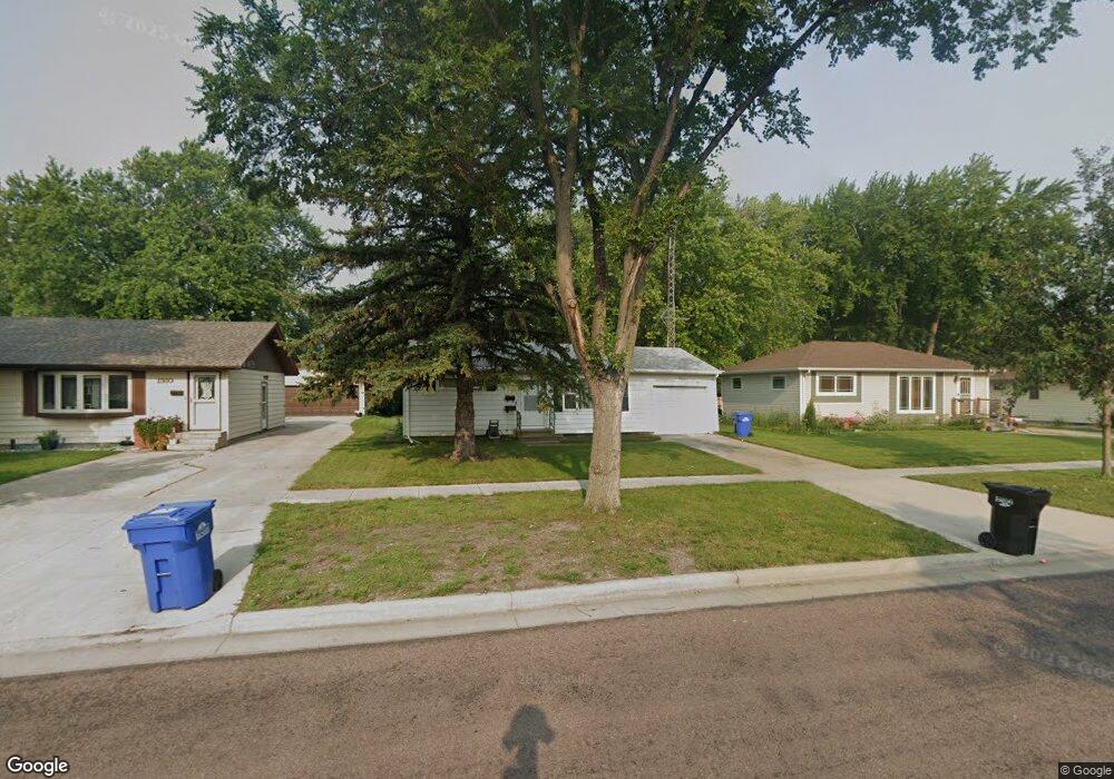 1914 10th St N, Fargo, ND 58102 - photo 1