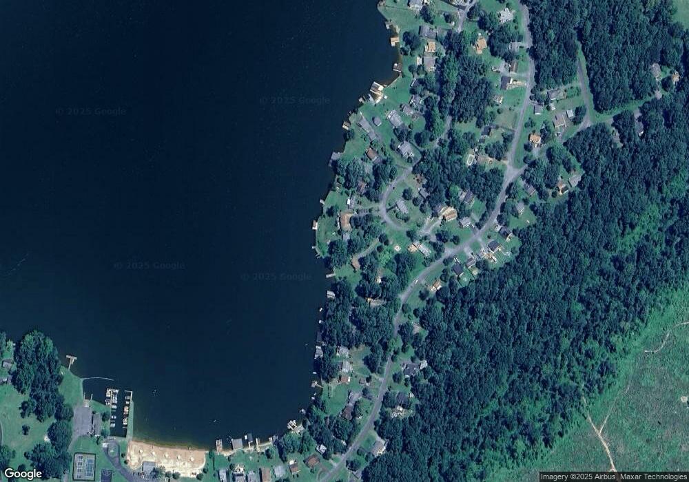 61 Lakeview Cir, Louisa, VA 23093 - photo 1