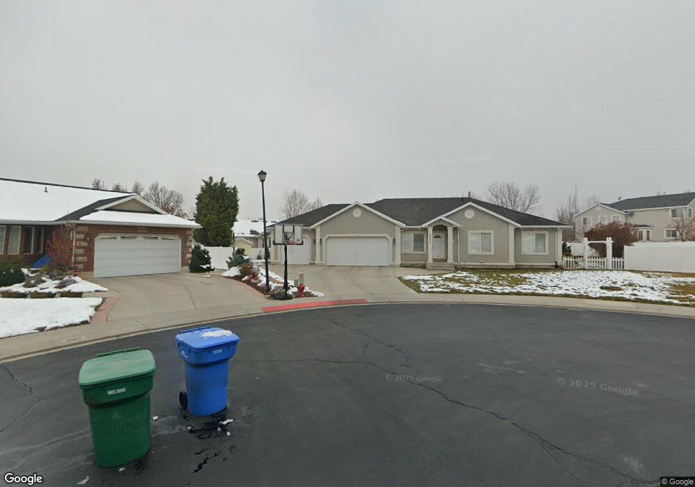 4564 Landmark Cir, Pleasant Grove, UT 84062 - photo 1