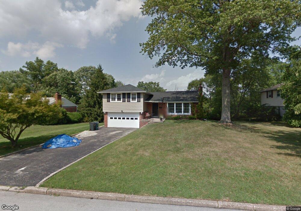 613 Thornhill Dr, Lafayette Hill, PA 19444 - photo 1