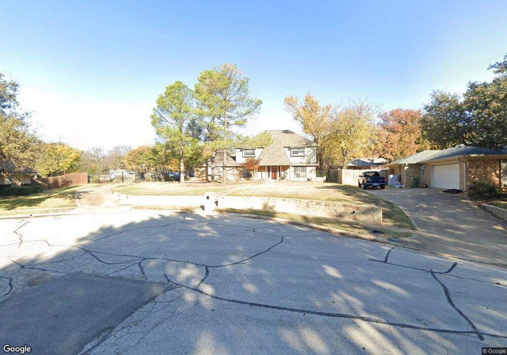 1701 Hampton Ct, Bedford, TX 76021 - photo 1