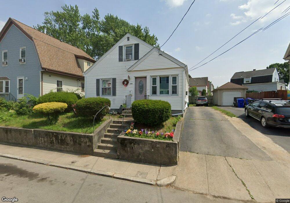 826 Weeden St, Pawtucket, RI 02860 - photo 1