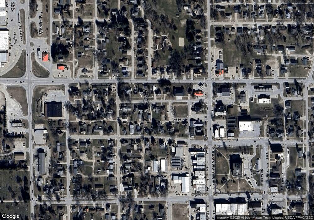 117 W Maple St, West Union, IA 52175 - photo 1