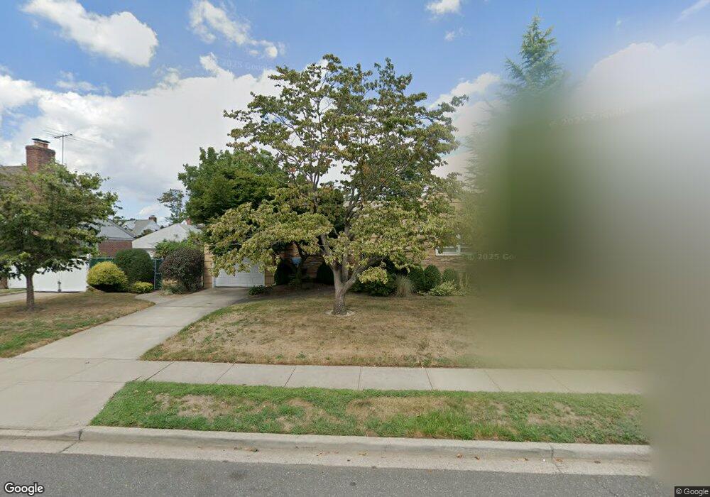 234 Parker Ave, West Hempstead, NY 11552 - photo 1