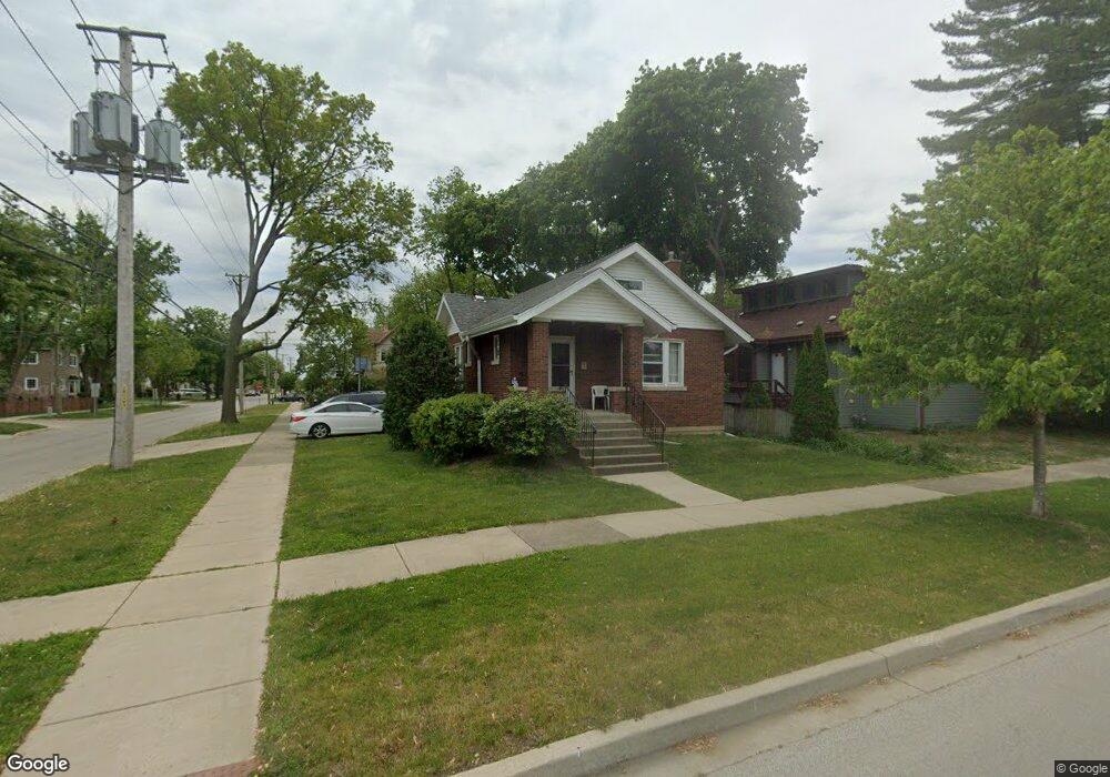 1495 Campbell Ave, Des Plaines, IL 60016 - photo 1