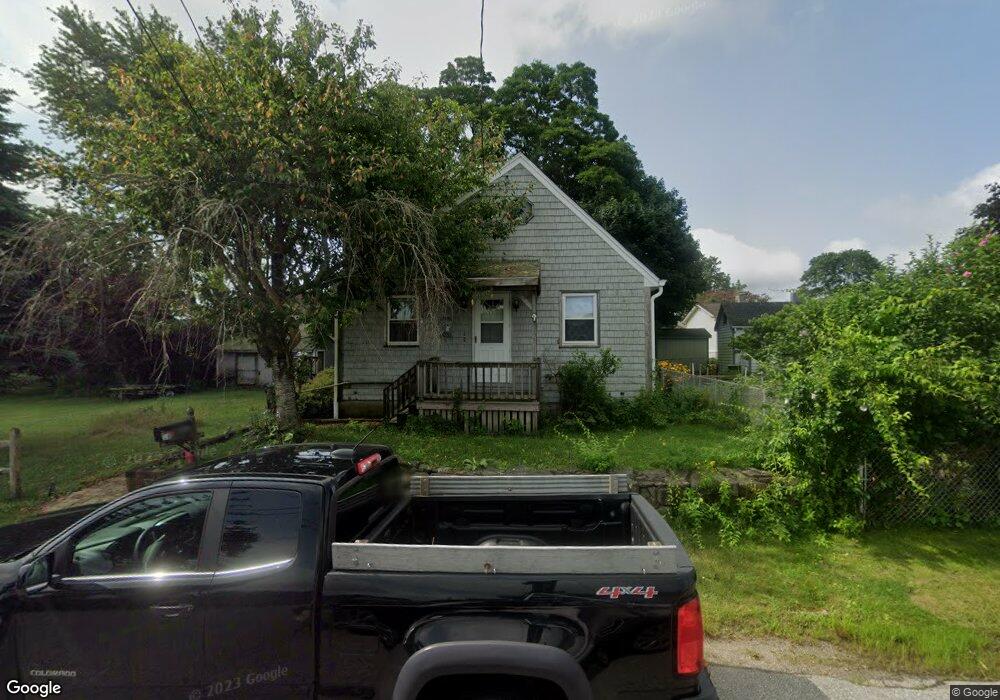 16 Tremont St, South Dartmouth, MA 02748 - photo 1