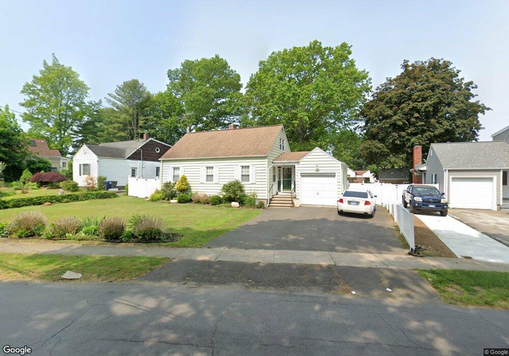 75 Roger Williams Rd, Bridgeport, CT 06610 - photo 1