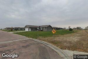 801 S 4th St, Parkston, SD 57366