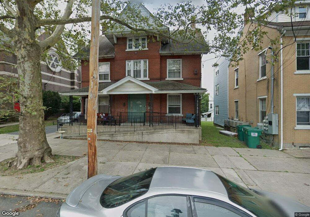 713 Center St, Bethlehem, PA 18018 - photo 1