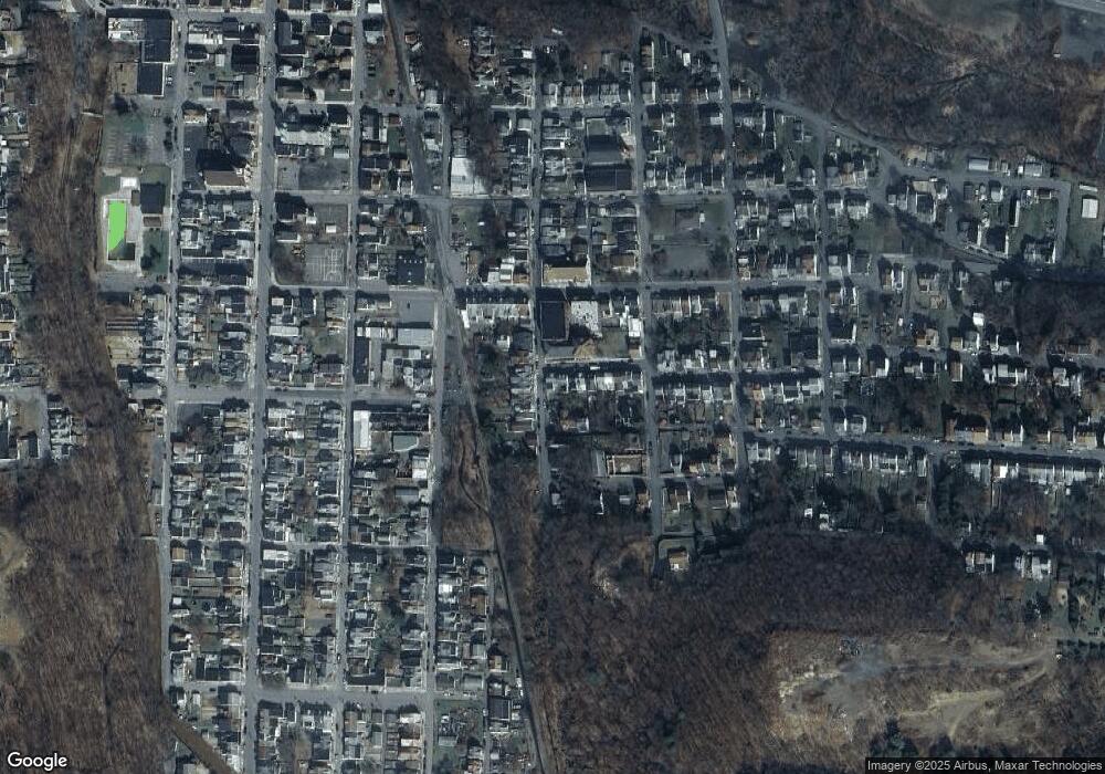 802 E Chestnut St, Shamokin, PA 17872 - photo 1