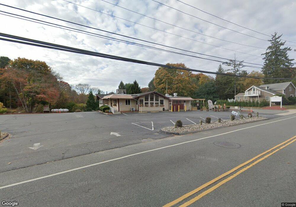 26 W Main St, East Lyme, CT 06357 - photo 1