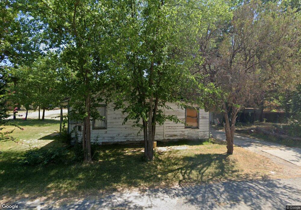 1101 S Morris St, Gainesville, TX 76240 - photo 1