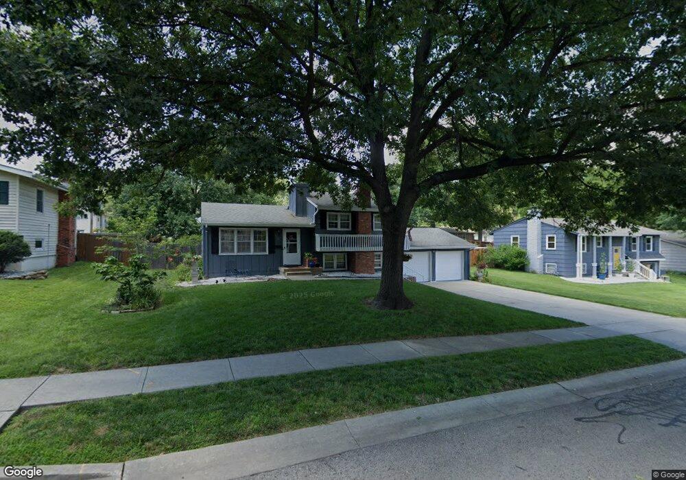 10502 W 73rd St, Shawnee, KS 66203 - photo 1