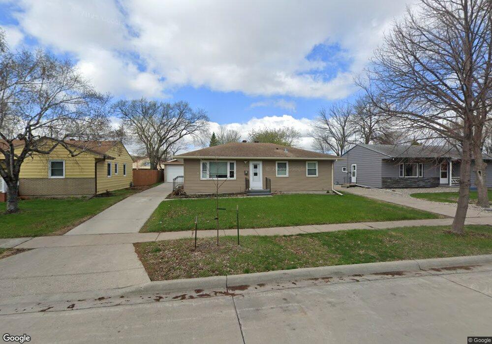 1429 12th St S, Fargo, ND 58103 - photo 1