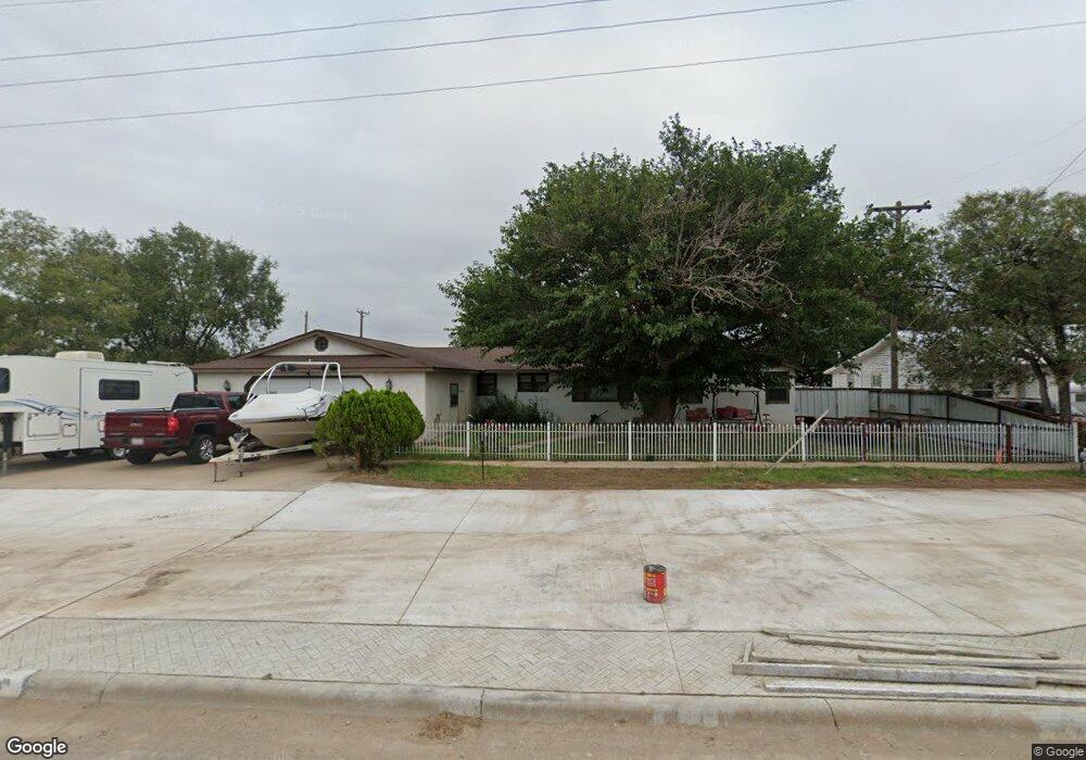 804 N Maddox Ave, Dumas, TX 79029 - photo 1