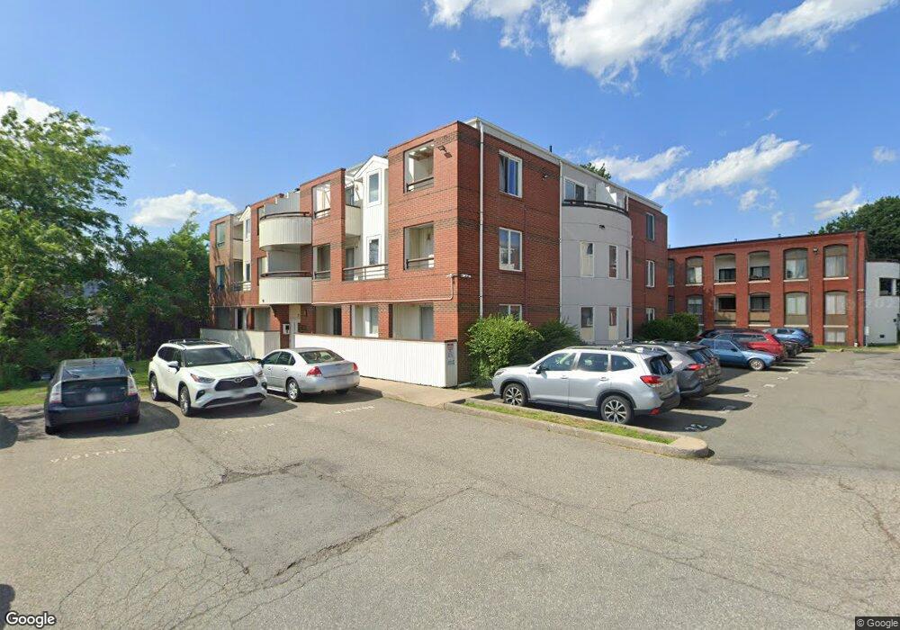 21 Margin St unit 28,21, Lynn, MA 01905 - photo 1