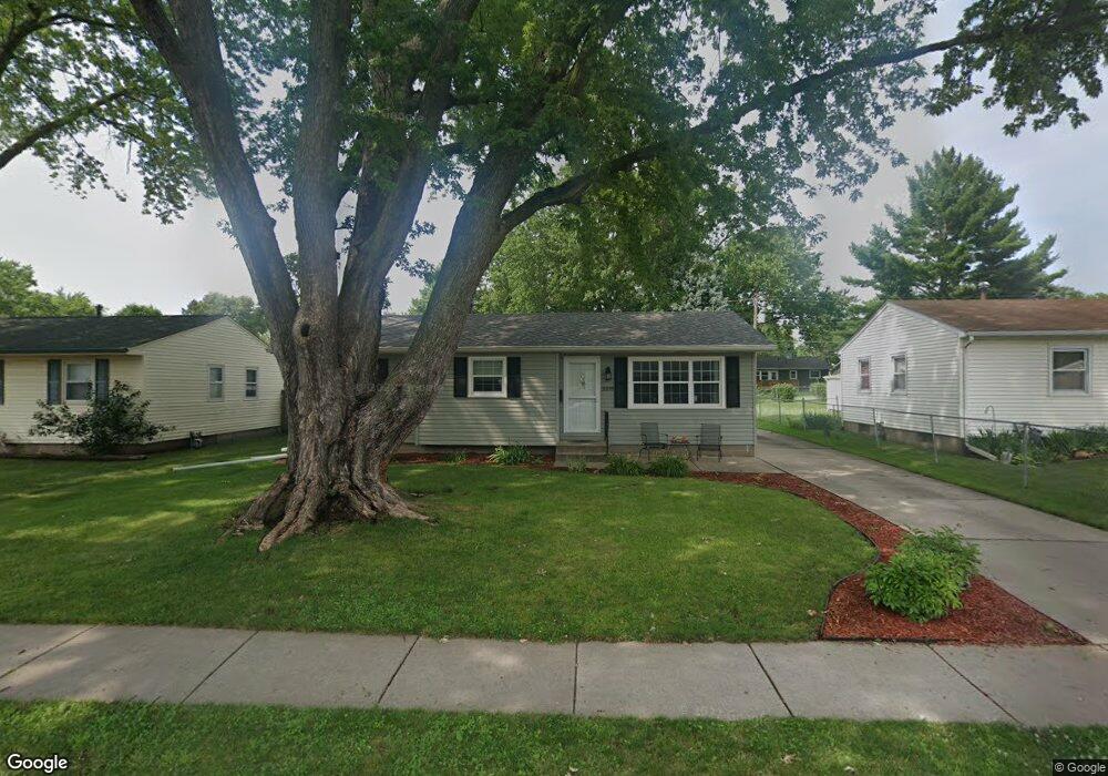 2214 W 35th St, Davenport, IA 52806 - photo 1