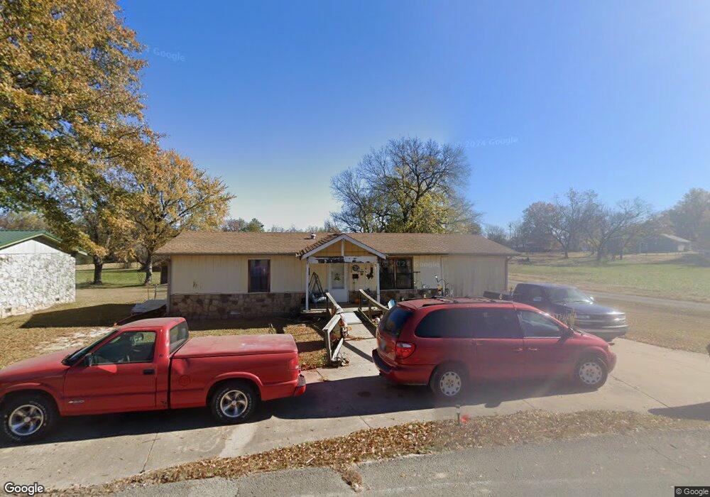 700 N Simpson St, Eufaula, OK 74432 - photo 1