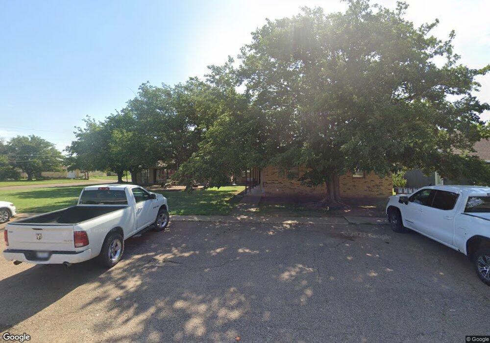 912 Canyon, Plainview, TX 79072 - photo 1