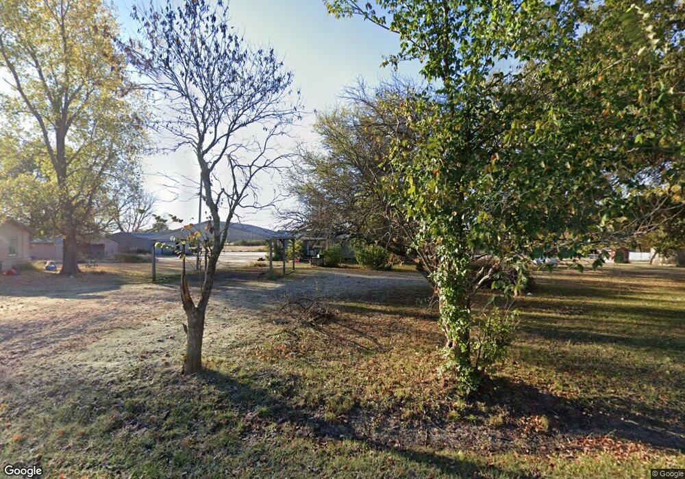 435 E 6th St, Oswego, KS 67356 - photo 1