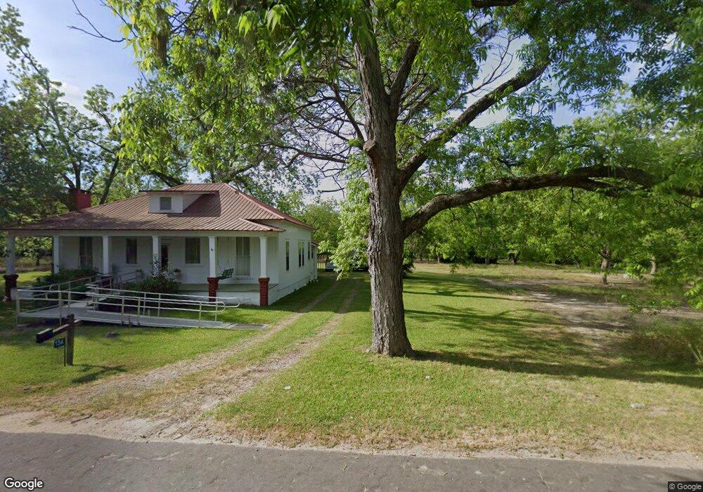 134 Grace Ave, Fitzgerald, GA 31750 - photo 1