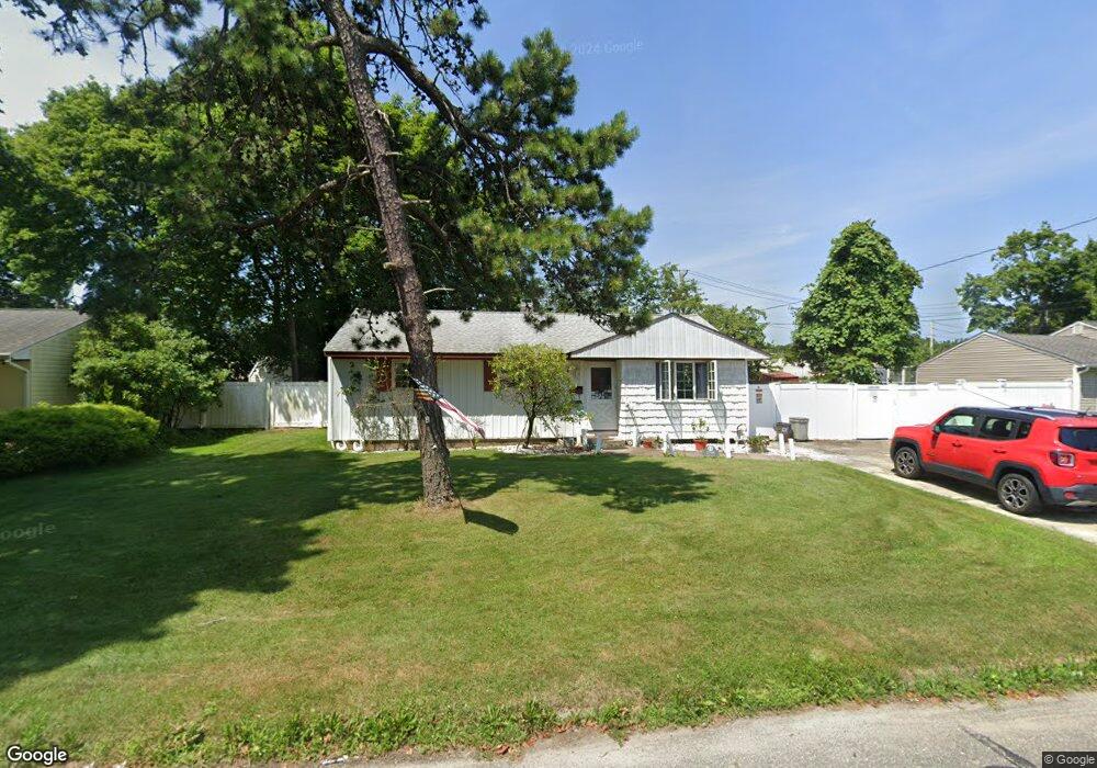 2708 Eagle Ave, Medford, NY 11763 - photo 1