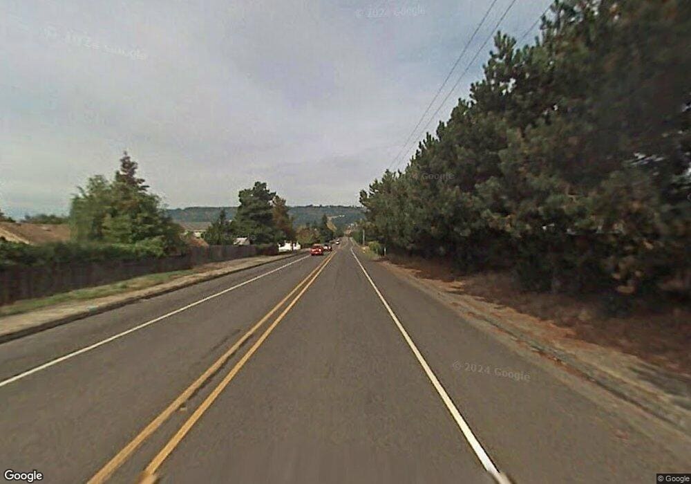 711 N Deskins St, Newberg, OR 97132 - photo 1