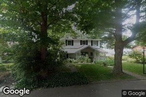 1212 Burlington Dr, Hickory Corners, MI 49060