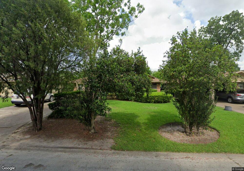 10210 Bretton Dr, Houston, TX 77016 - photo 1