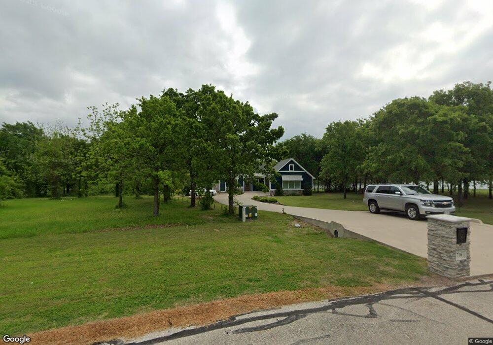 716 Clear Water Ct, Corsicana, TX 75109 - photo 1