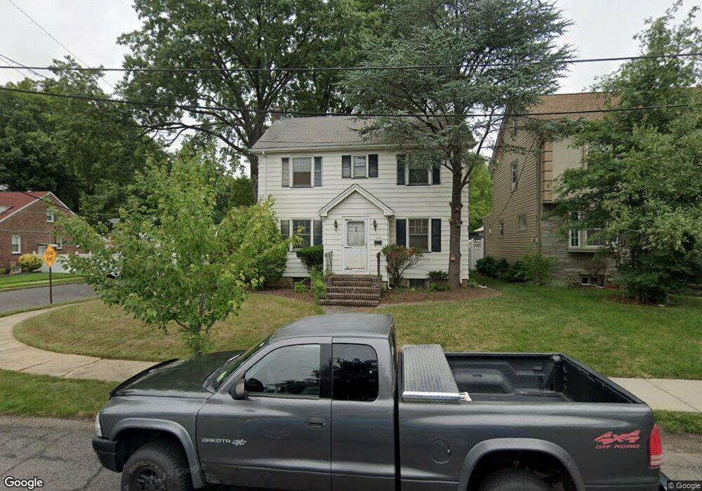 1159 Edgewood Pkwy, Union, NJ 07083 - photo 1